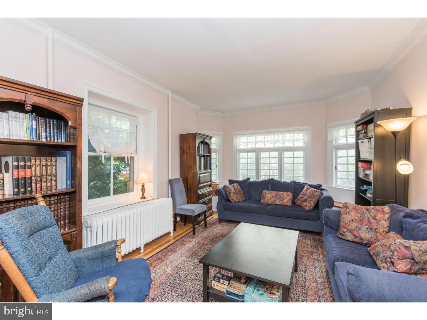 320 Kent Road Bala Cynwyd, PA 19004 - Photo 7 of 25 Living Room
