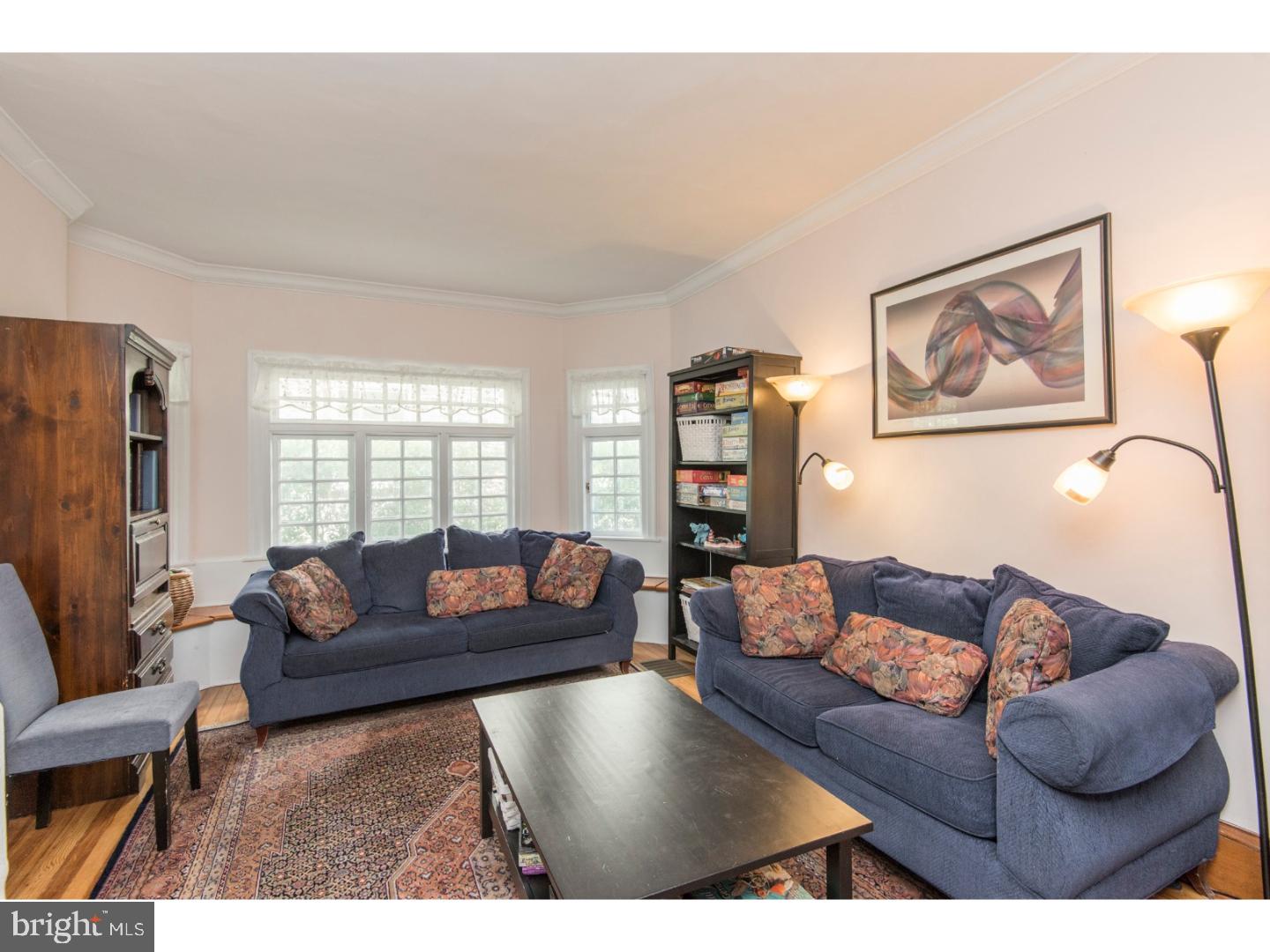 320 Kent Road Bala Cynwyd, PA 19004 - Photo 8 of 25 Living Room
