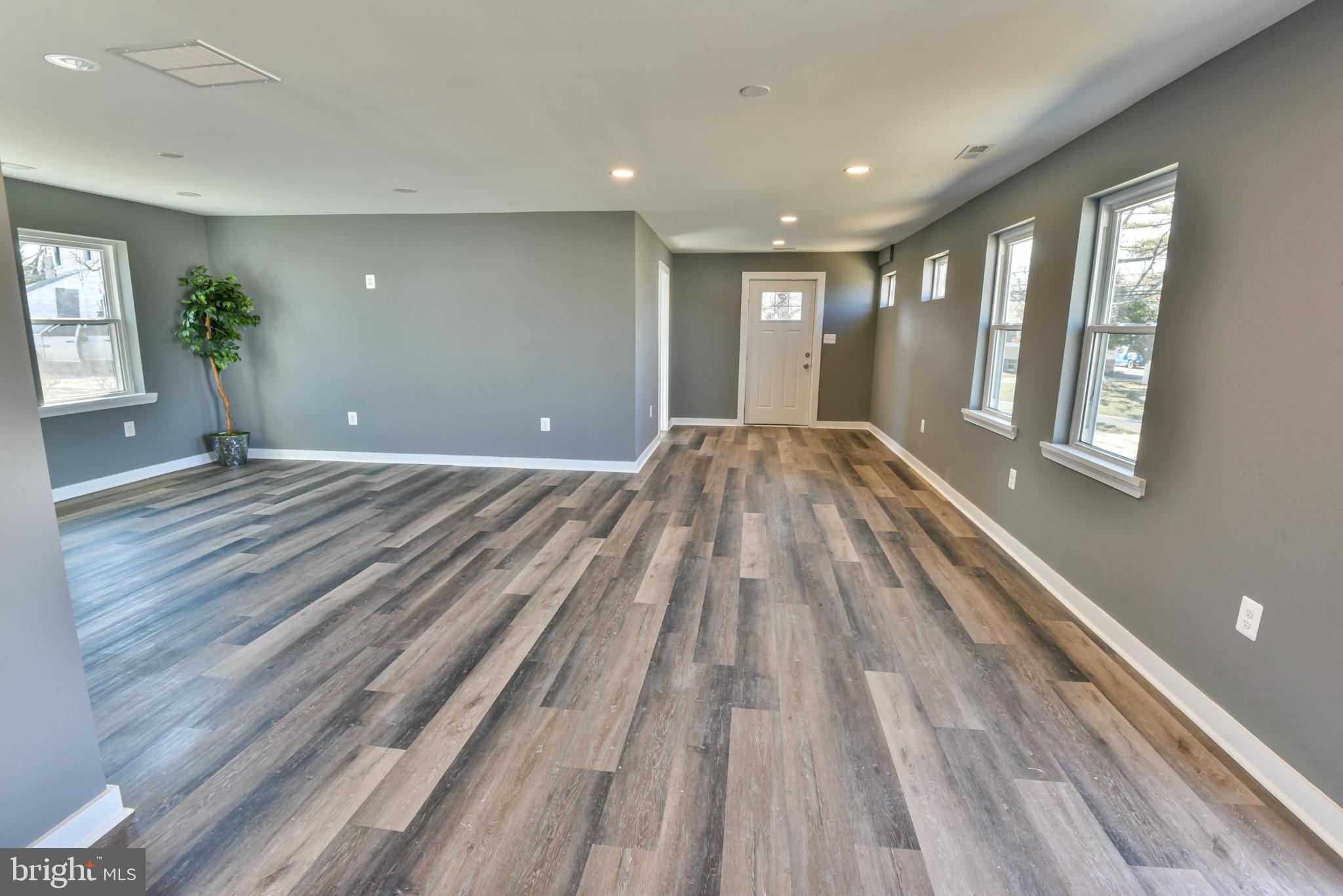 2927 North Rolling Road Windsor Mill, MD 21244 - Photo 10 of 53