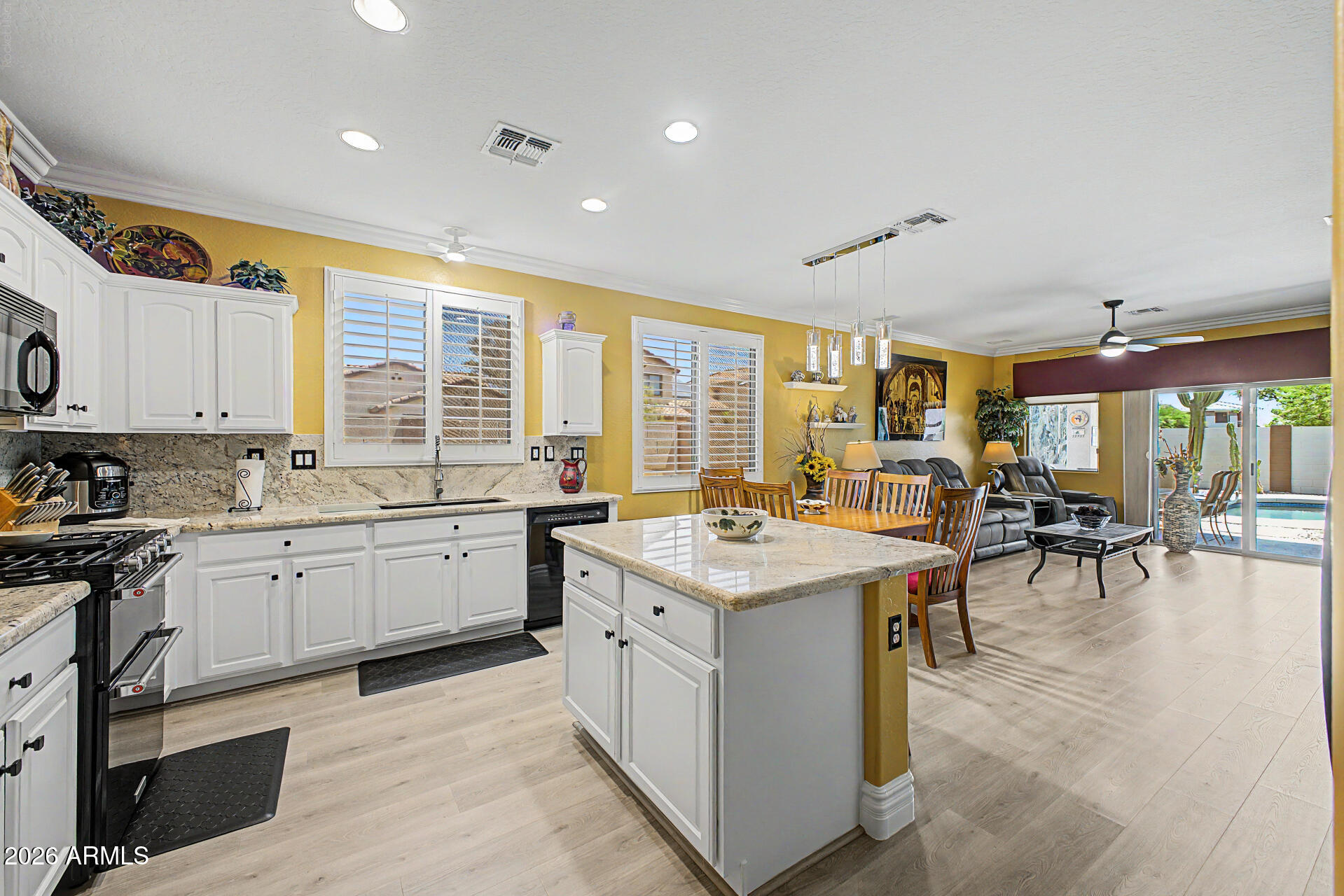 40013 North River Bend Road Anthem, AZ 85086 - Photo 11 of 47