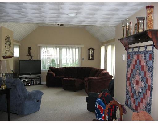 3 Tucker Road Smithfield, RI 02828 - Photo 4 of 8 Living Room. front to back