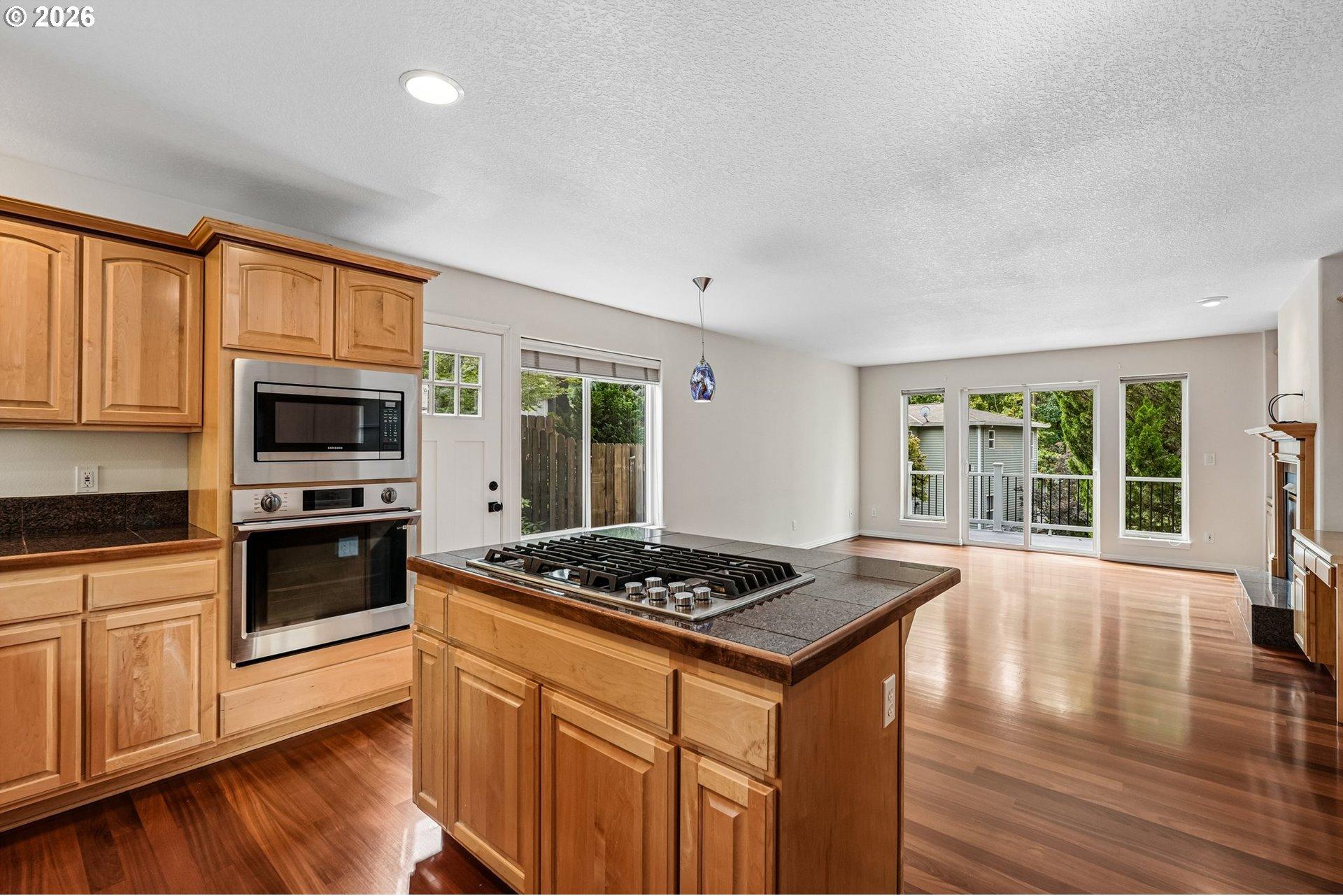9567 Southwest Spring Crest Drive Portland, OR 97225 - Photo 15 of 46 Gallery Image 15