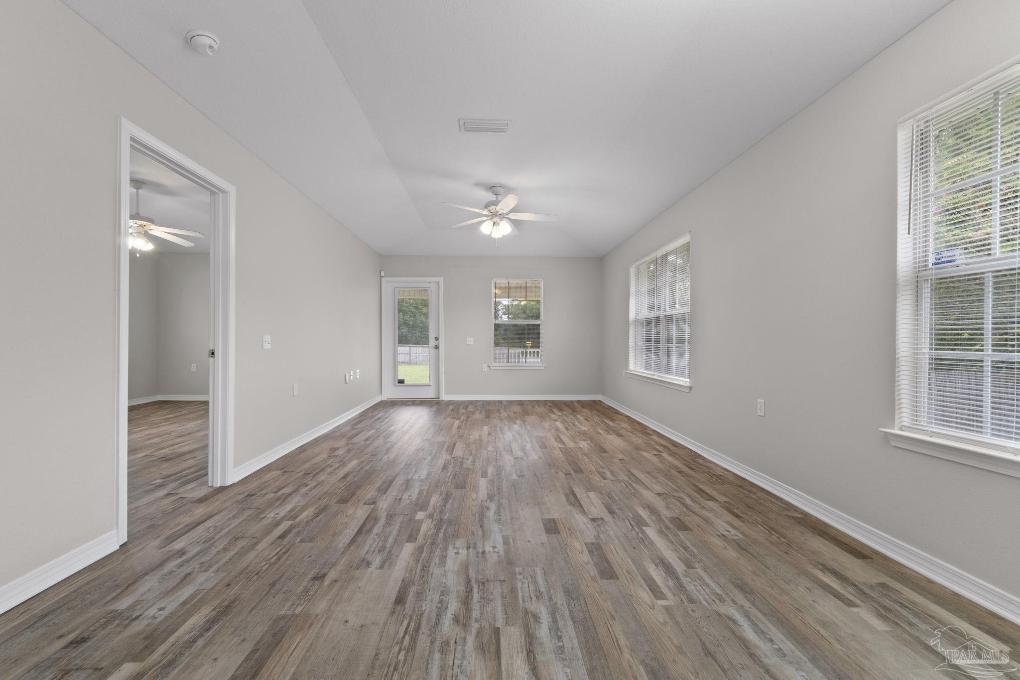 1253 Brownfield Road Pensacola, FL 32526 - Photo 8 of 24 Gallery Image 8