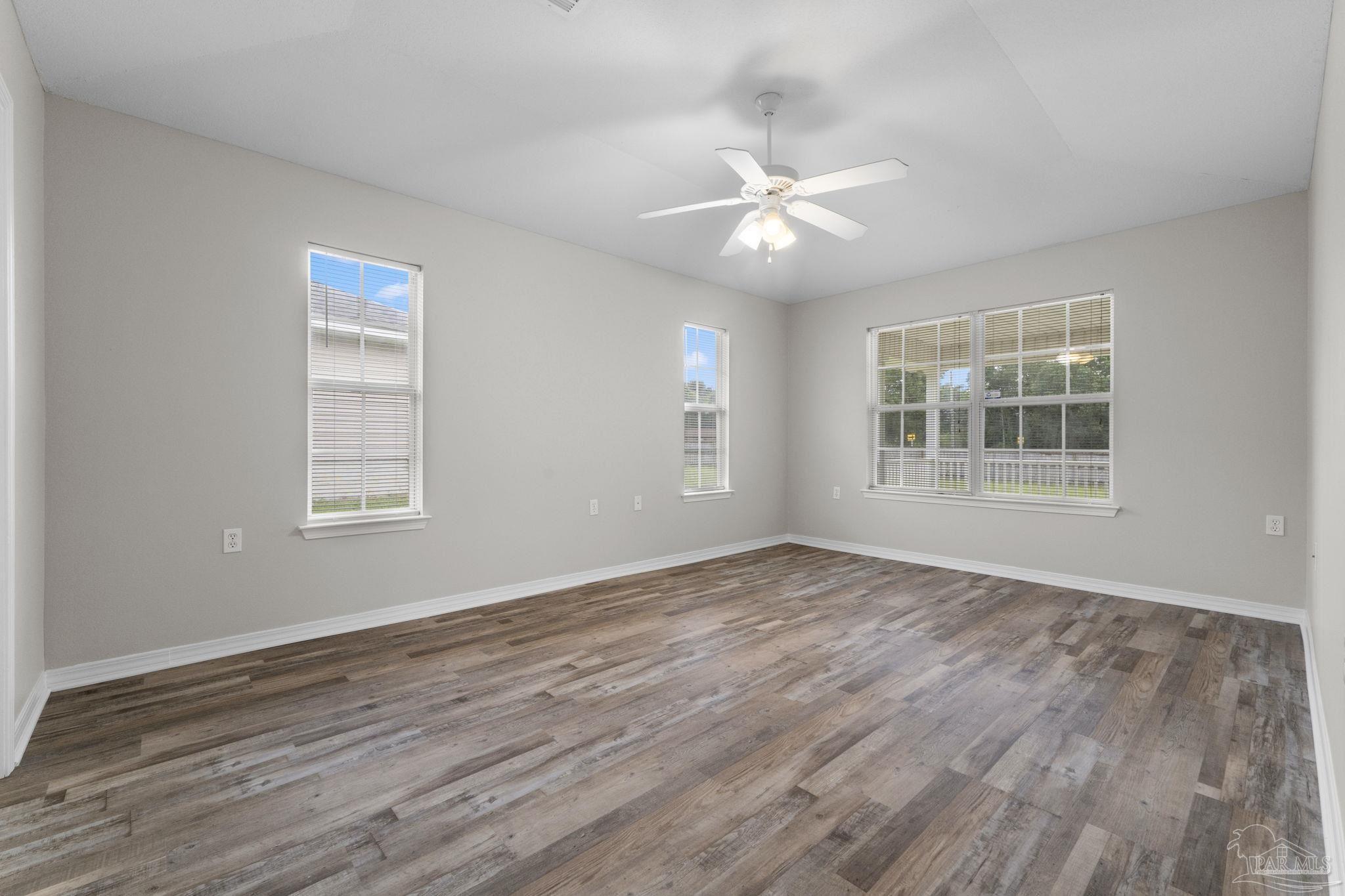 1253 Brownfield Road Pensacola, FL 32526 - Photo 10 of 24 Gallery Image 10