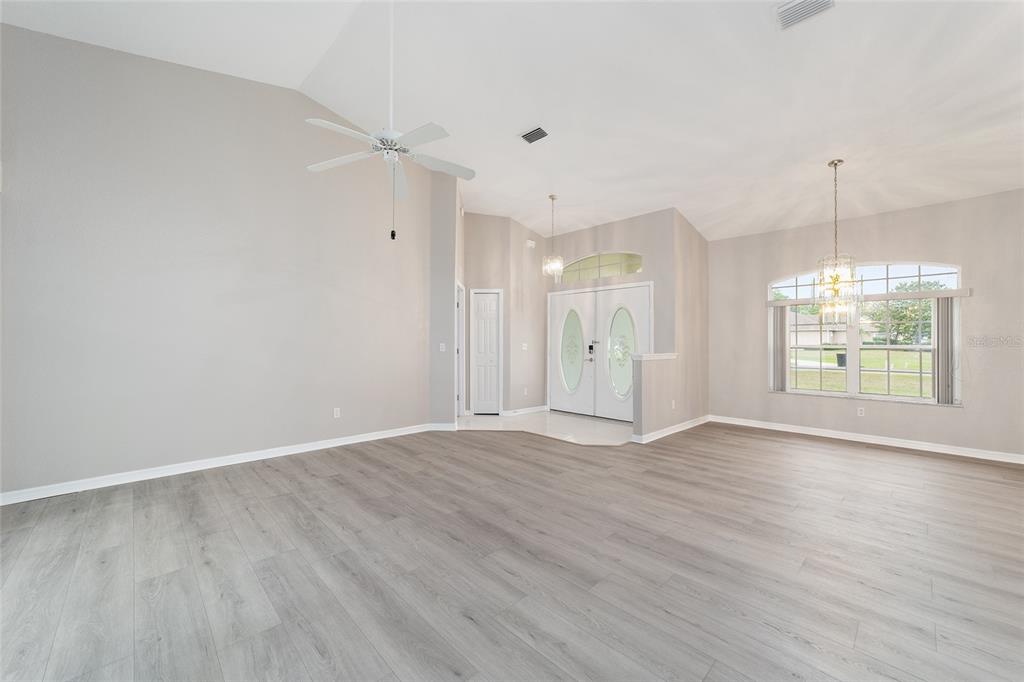 10061 Southwest 74th Terrace Ocala, FL 34476 - Photo 4 of 14
