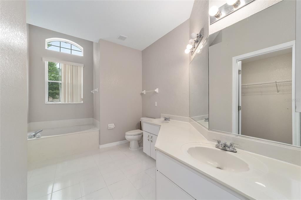 10061 Southwest 74th Terrace Ocala, FL 34476 - Photo 8 of 14