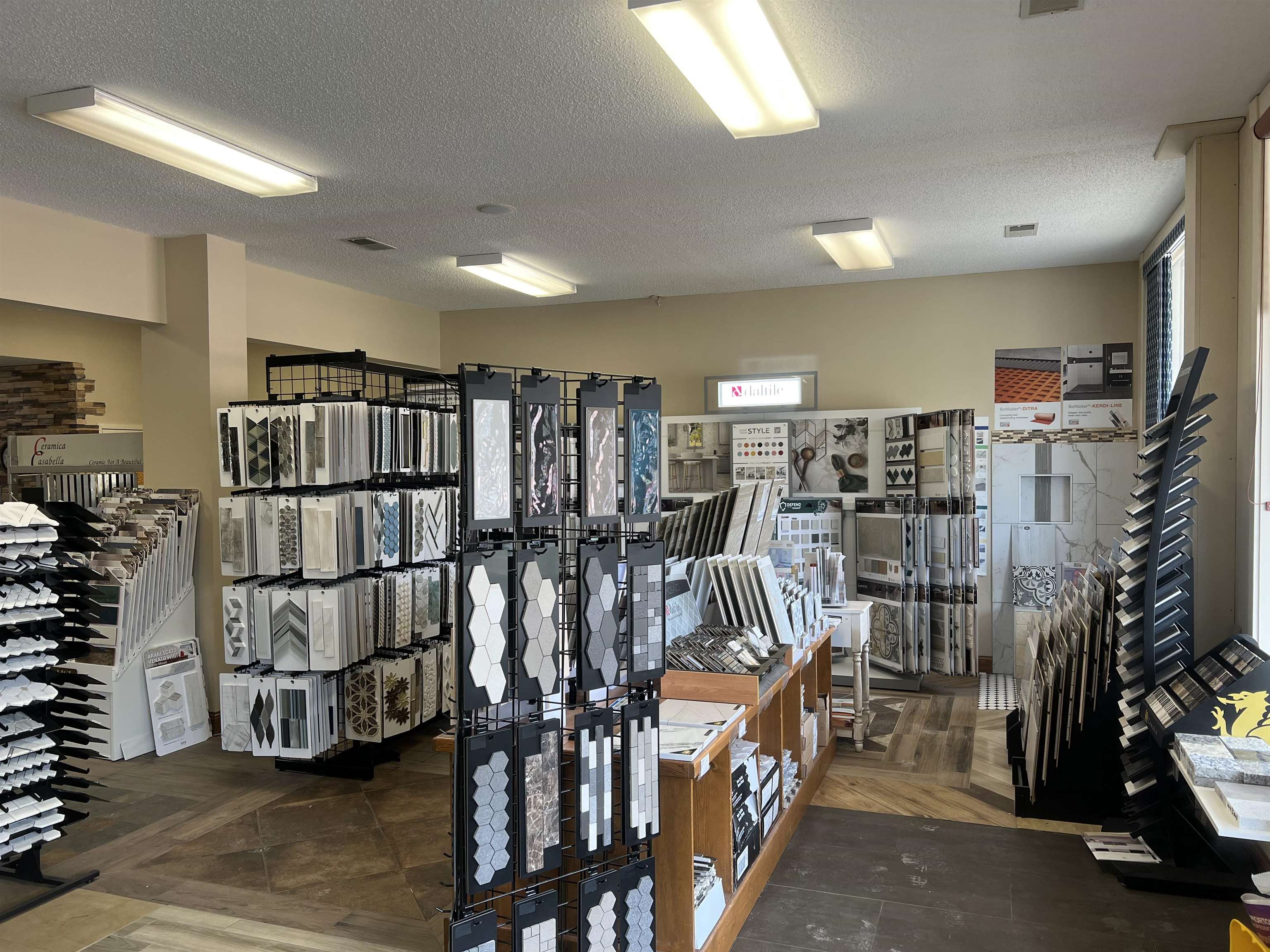 800 Spring Street Galena, IL 61036 - Photo 3 of 13 a view of gym