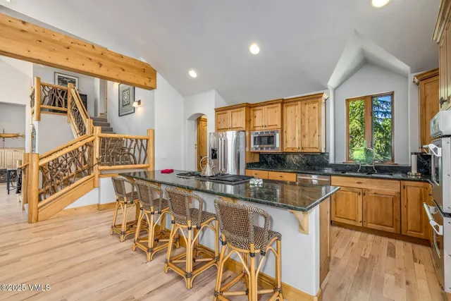 $3,885,000 | 2001 Beaver Creek Point, Avon, CO 81620