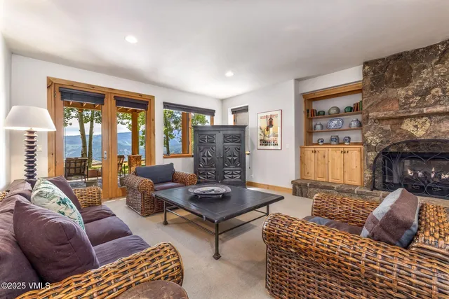 $3,885,000 | 2001 Beaver Creek Point, Avon, CO 81620