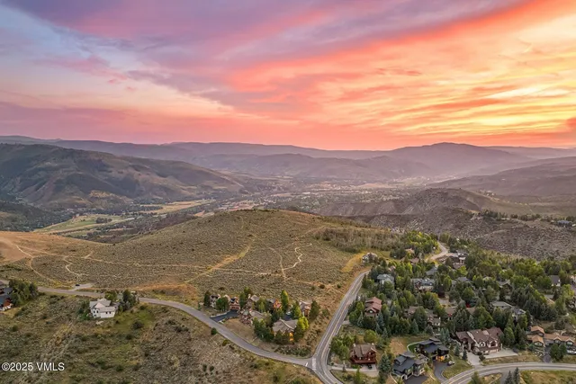 $3,885,000 | 2001 Beaver Creek Point, Avon, CO 81620