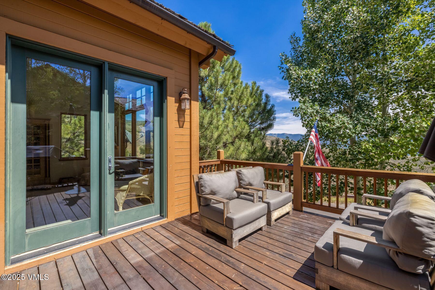 2001 Beaver Creek Point Avon, CO 81620 - Photo 8 of 38 photo_online_010