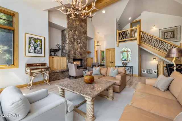 $3,885,000 | 2001 Beaver Creek Point, Avon, CO 81620