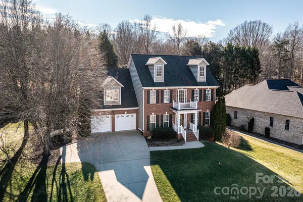 $510,000 | 5045 Old River Drive, Hickory, NC 28602
