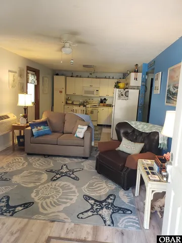 $542,000 | 302 West Clark Street, Kill Devil Hills, NC 27948