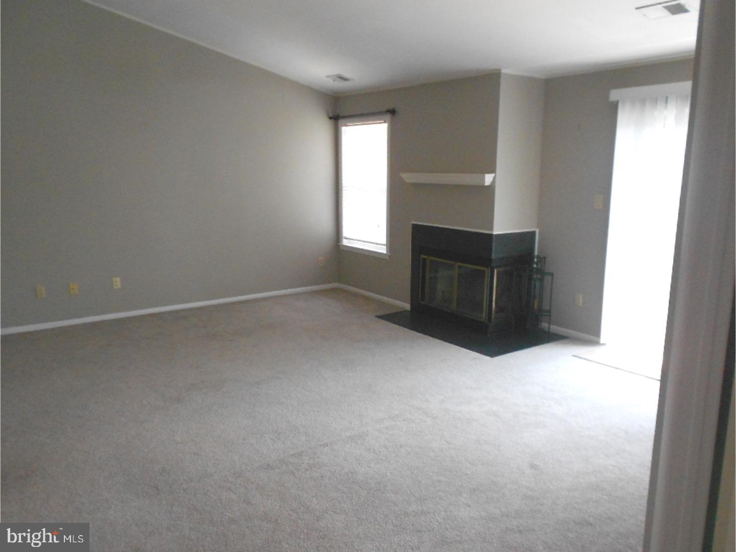 303 Trinity Court, Unit 9 Princeton, NJ 08540 - Photo 3 of 20