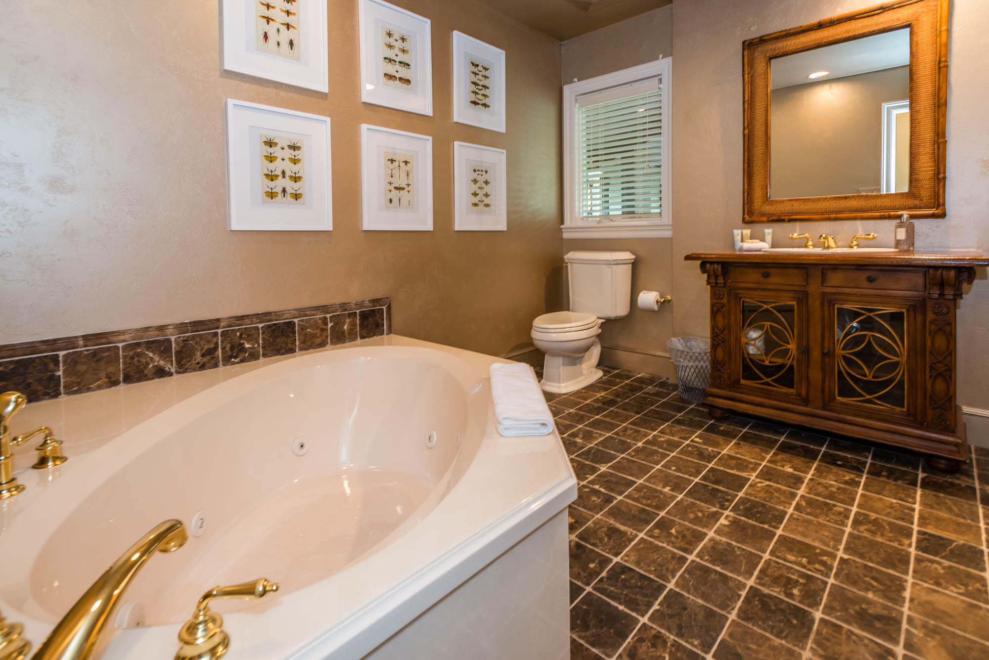 279 Grayton Trail Road Santa Rosa Beach, FL 32459 - Photo 22 of 55 a bathroom with a bathtub and window
