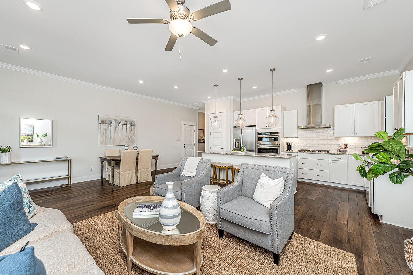 3518 Habenaria Road, Unit 20 Mount Pleasant, SC 29466 - Photo 13 of 35 Great Room to Kitchen - Albemarle B - Co