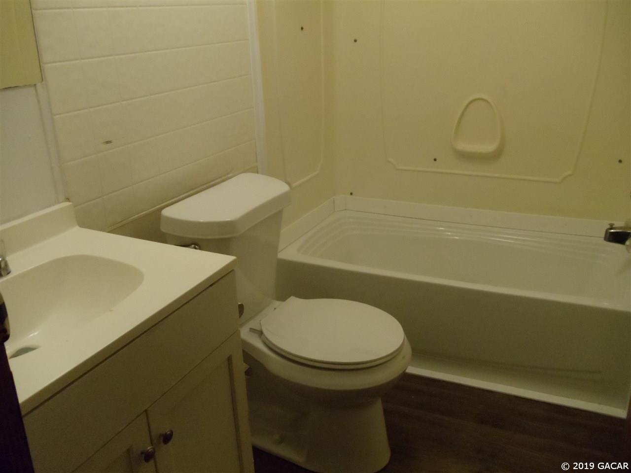 5024 Southwest 69 Street Gainesville, FL 32608 - Photo 11 of 19 Gallery Image 11