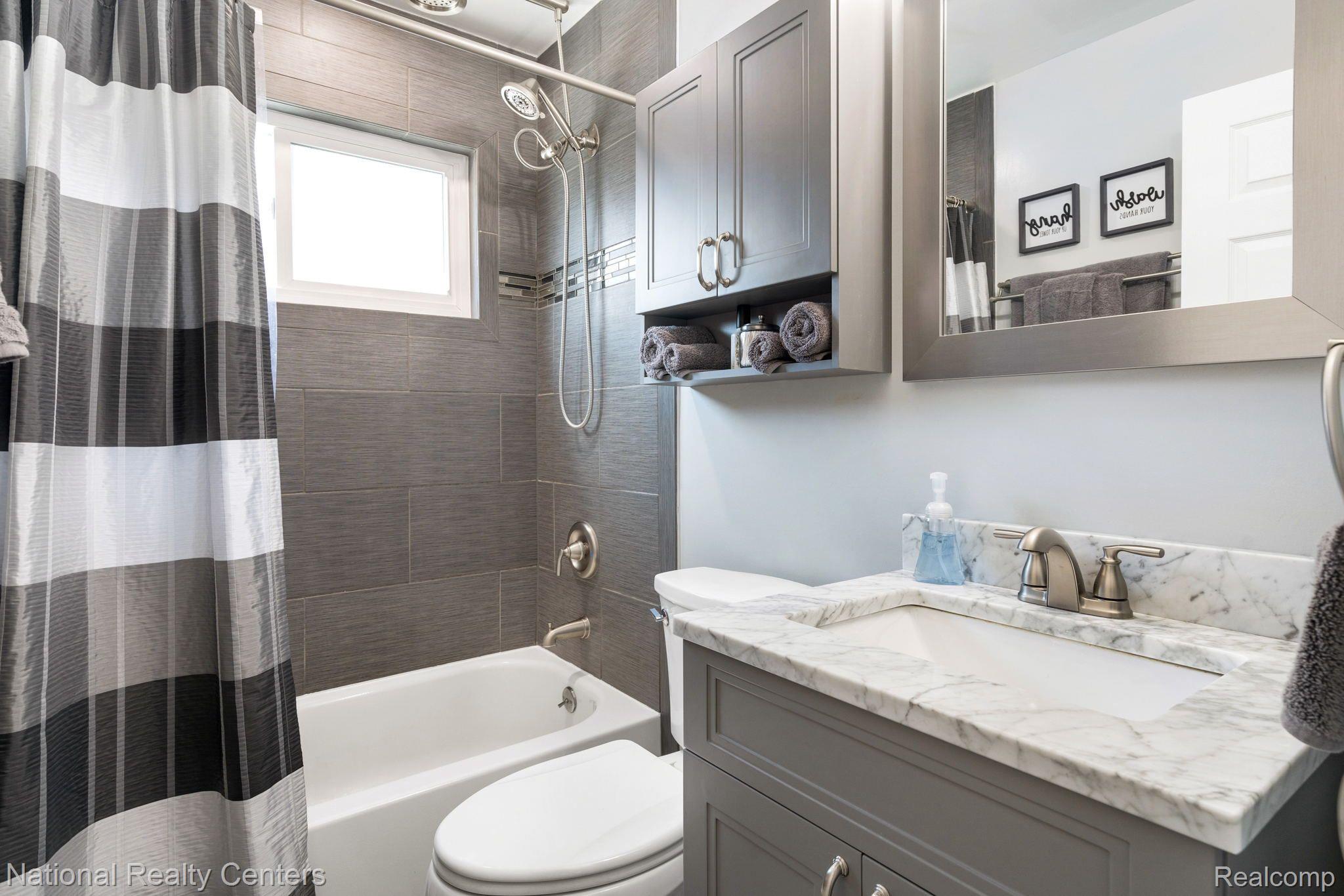 9112 Henry Ruff Road Livonia, MI 48150 - Photo 15 of 32 Gallery Image 15
