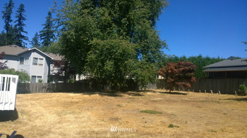 19120 Grannis Road Bothell, WA 98012 - Photo 3 of 25