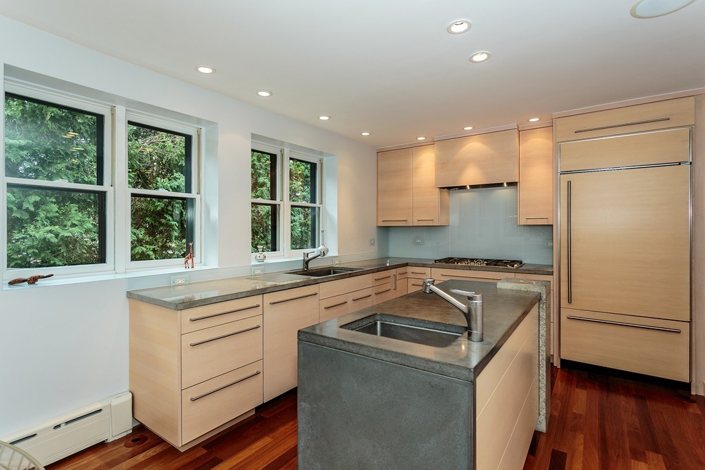 60 Stone Road Belmont, MA 02478 - Photo 9 of 30