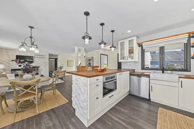 $450,000 | N81W13612 Wedge Court, Menomonee Falls, WI 53051