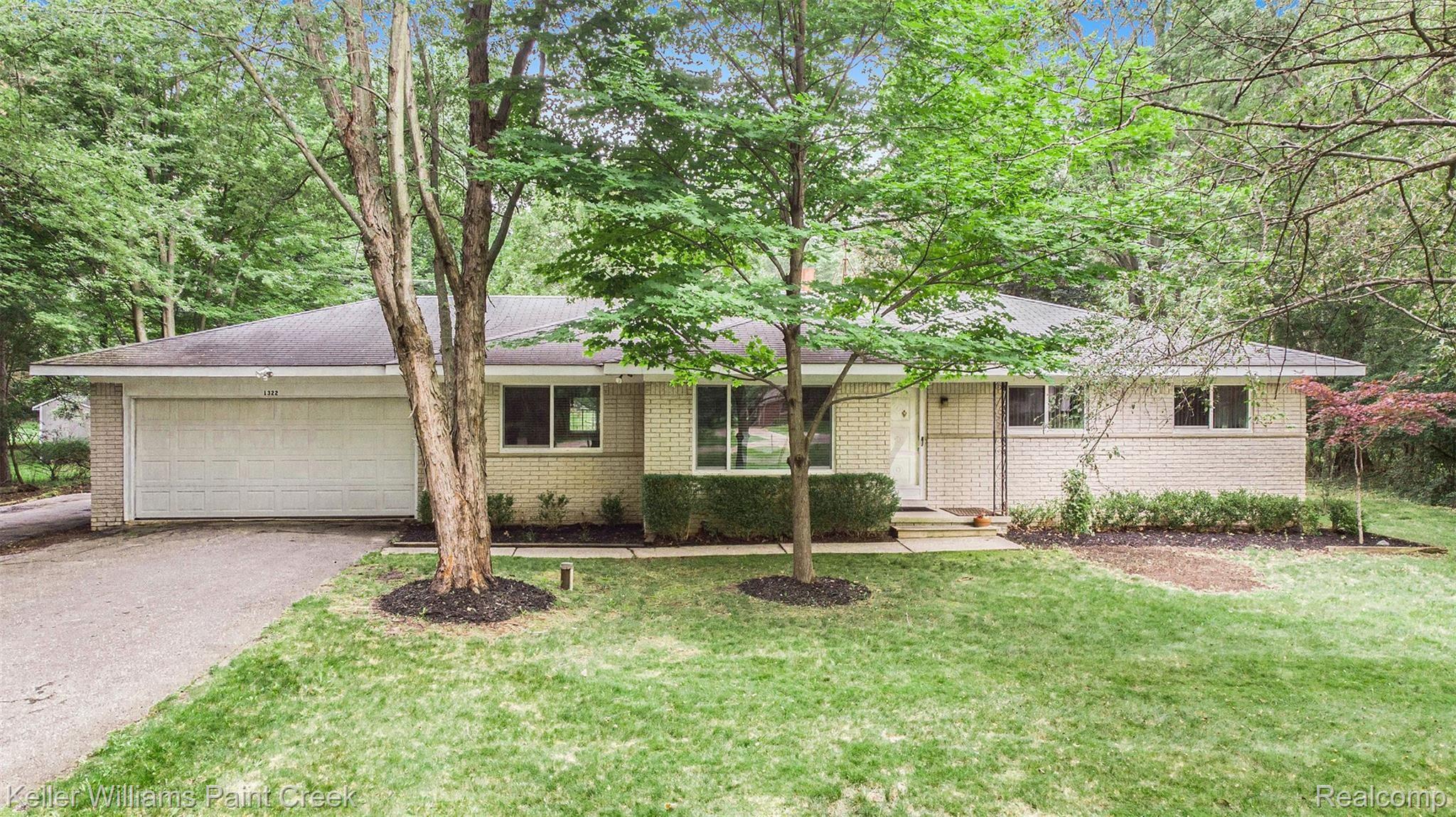 1322 Seville Road Rochester, MI 48309 - Photo 1 of 35 Welcome Home!