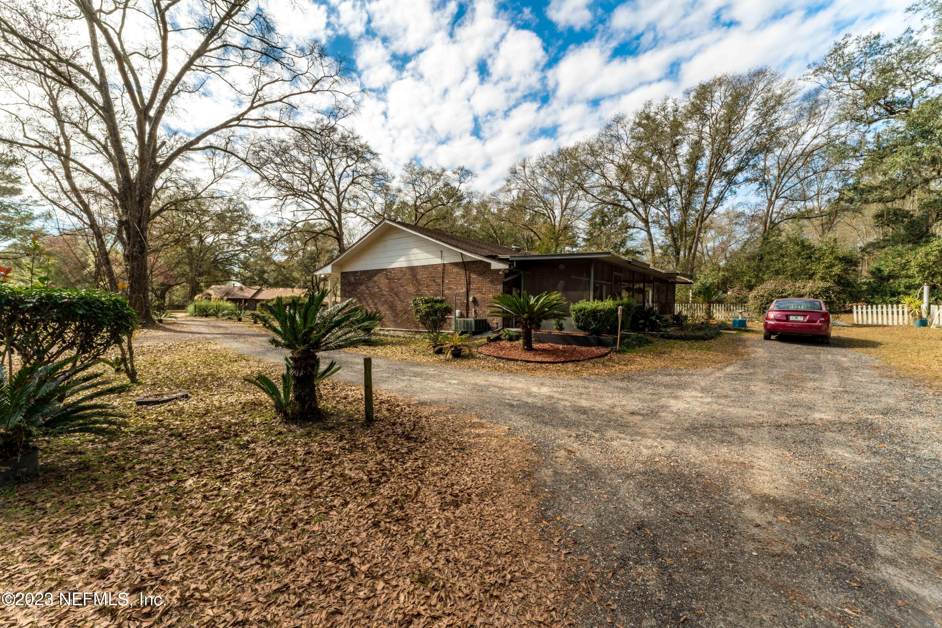 7349 Oakridge Loop Glen St. Mary, FL 32040 - Photo 36 of 56 Private Driveway