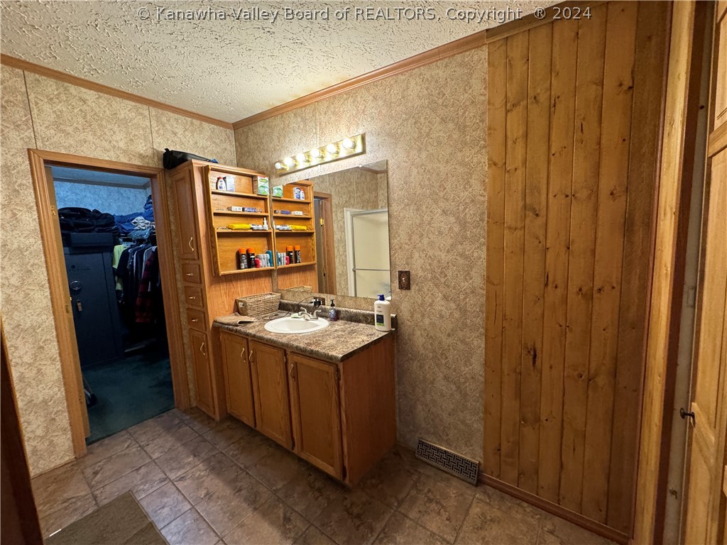 4381 Whitman Creek Road Logan, WV 25601 - Photo 9 of 23 Gallery Image 9