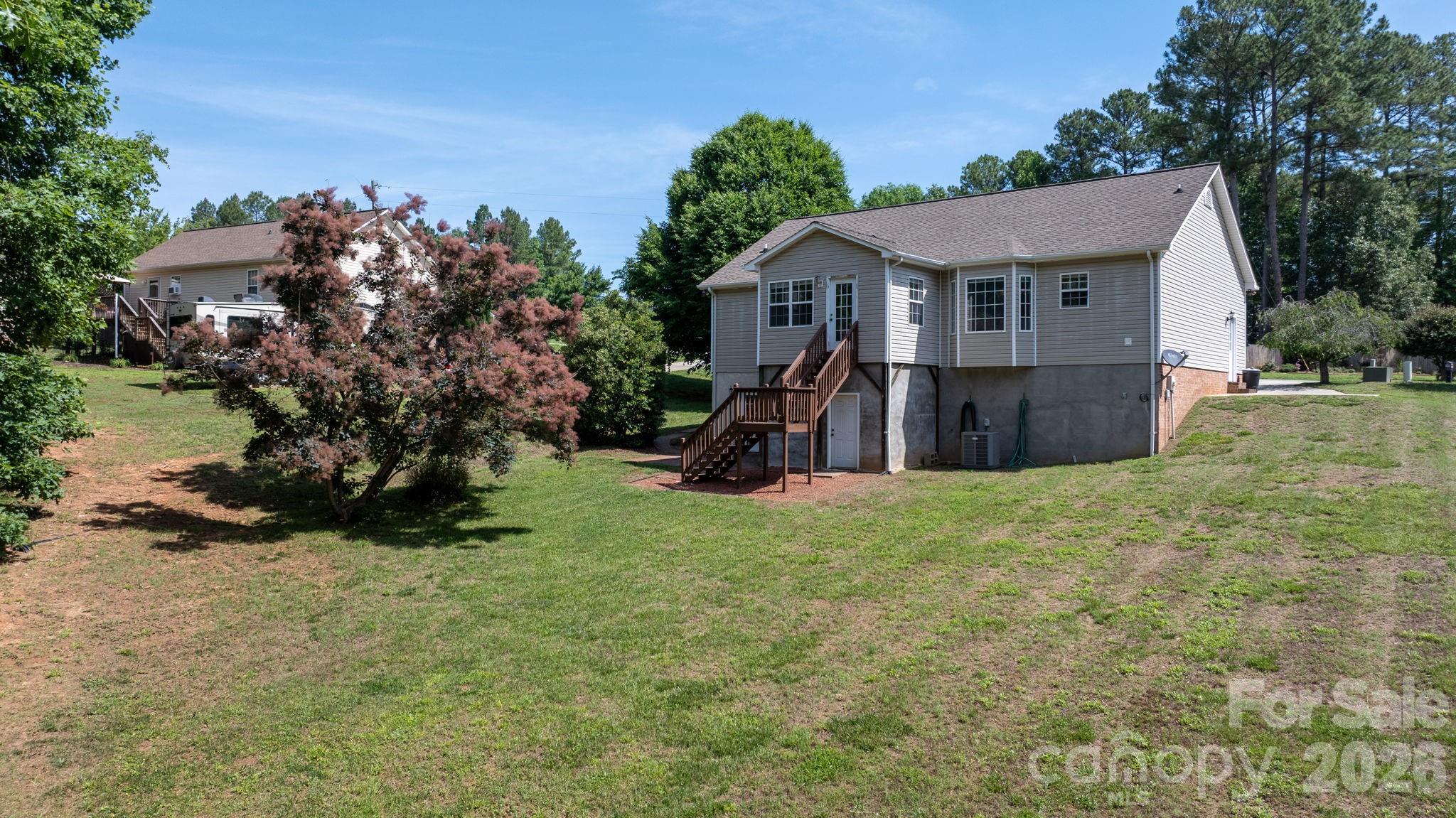 4967 Addison Lane Hickory, NC 28601 - Photo 31 of 43 front view of a house with a yard