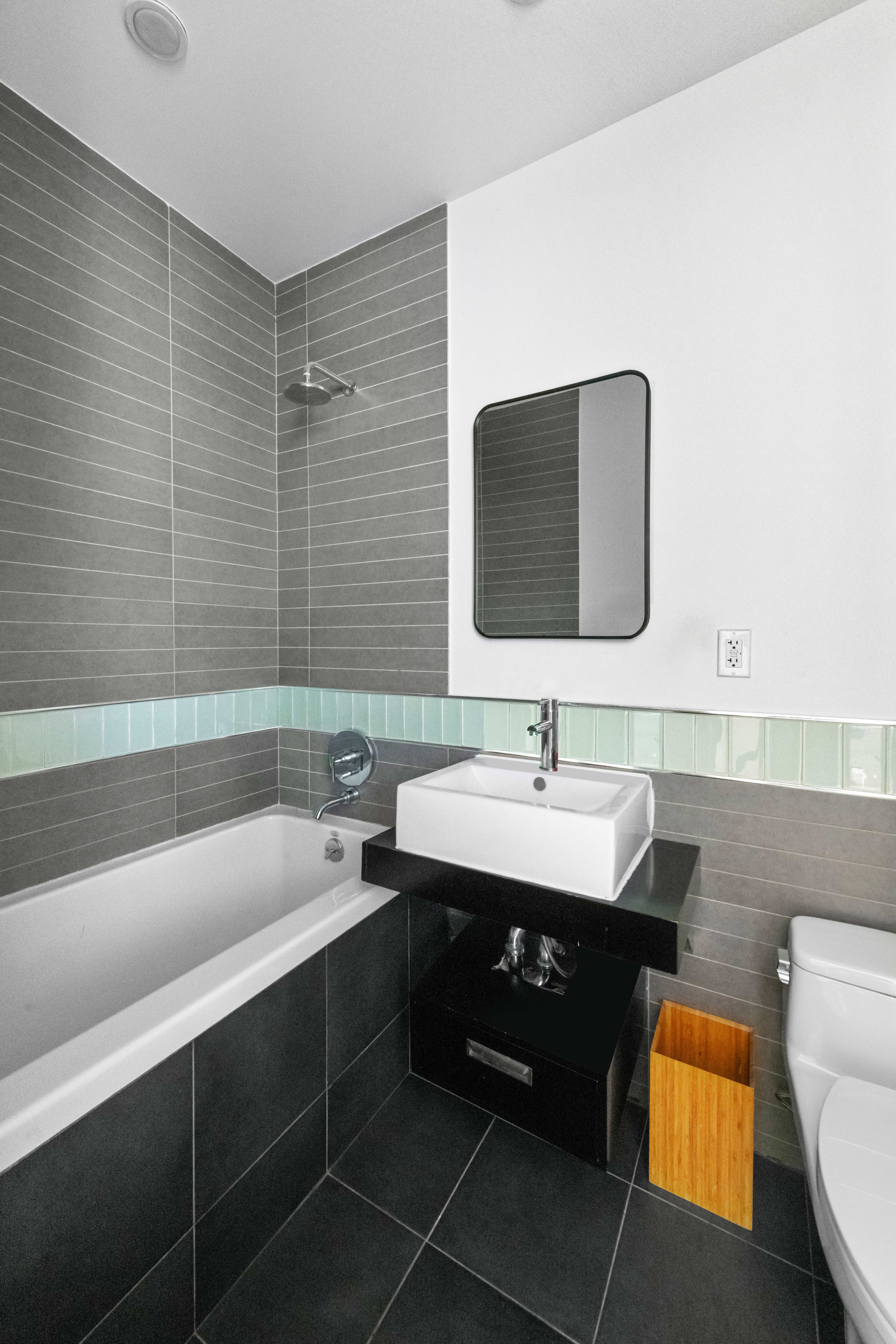 12 Monitor Street, Unit 1B Brooklyn, NY 11222 - Photo 9 of 13