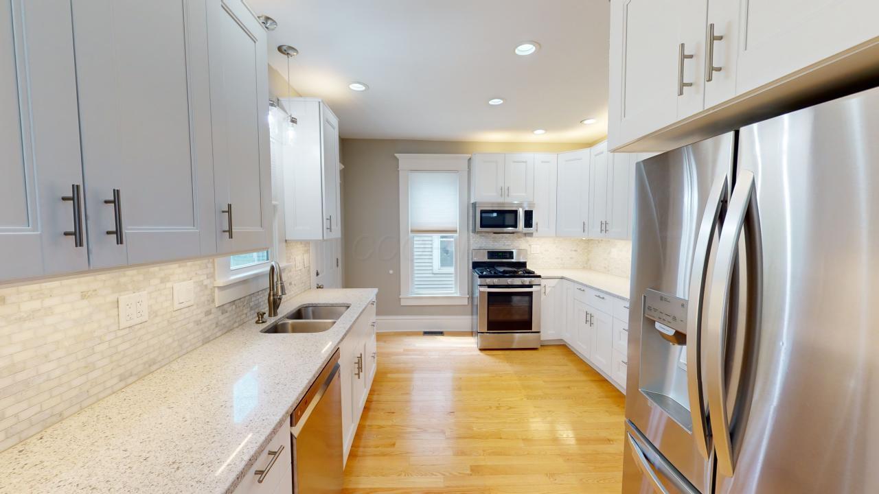 1348 Summit Street Columbus, OH 43201 - Photo 3 of 21