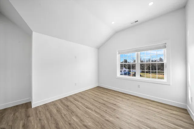 $874,900 | 17 East Golden Oak Lane, Beesleys Point, NJ 08223