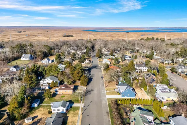 $874,900 | 17 East Golden Oak Lane, Beesleys Point, NJ 08223