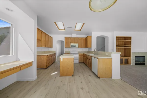 $619,000 | Undisclosed Address, Bakersfield, CA 93311