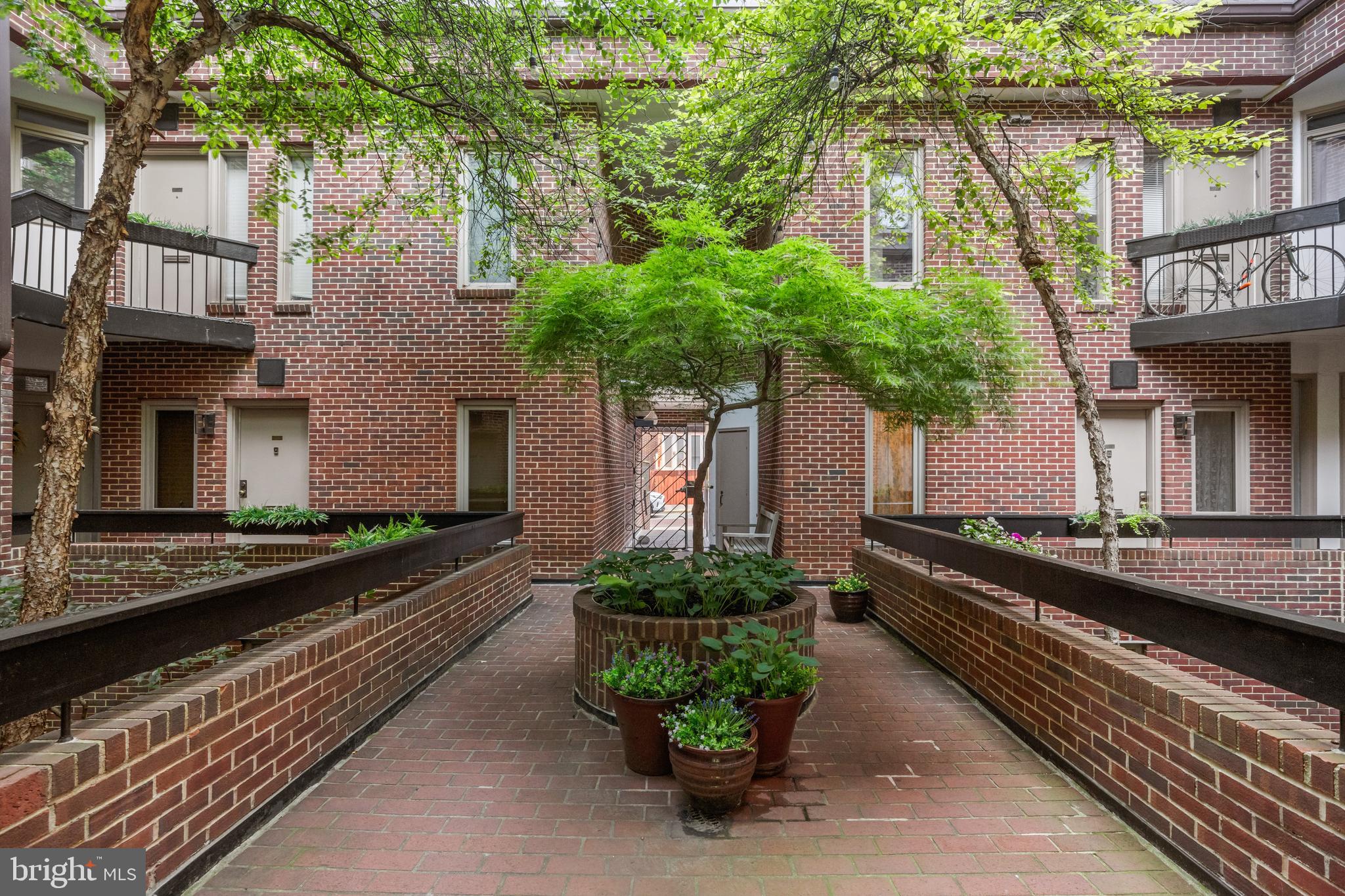 1625 Q Street Northwest, Unit 203 Washington, DC 20009 - Photo 31 of 33 a front view of a house