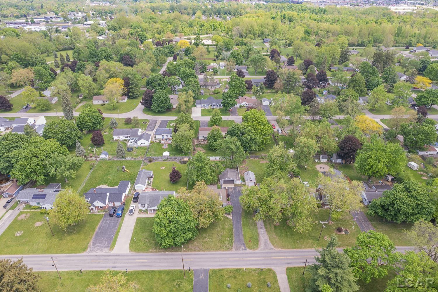 2369 Airport Road Adrian, MI 49221 - Photo 40 of 43 50175220-d0e9e96e-8207-4fb0-b107-b6cbd19d12ea.JPG