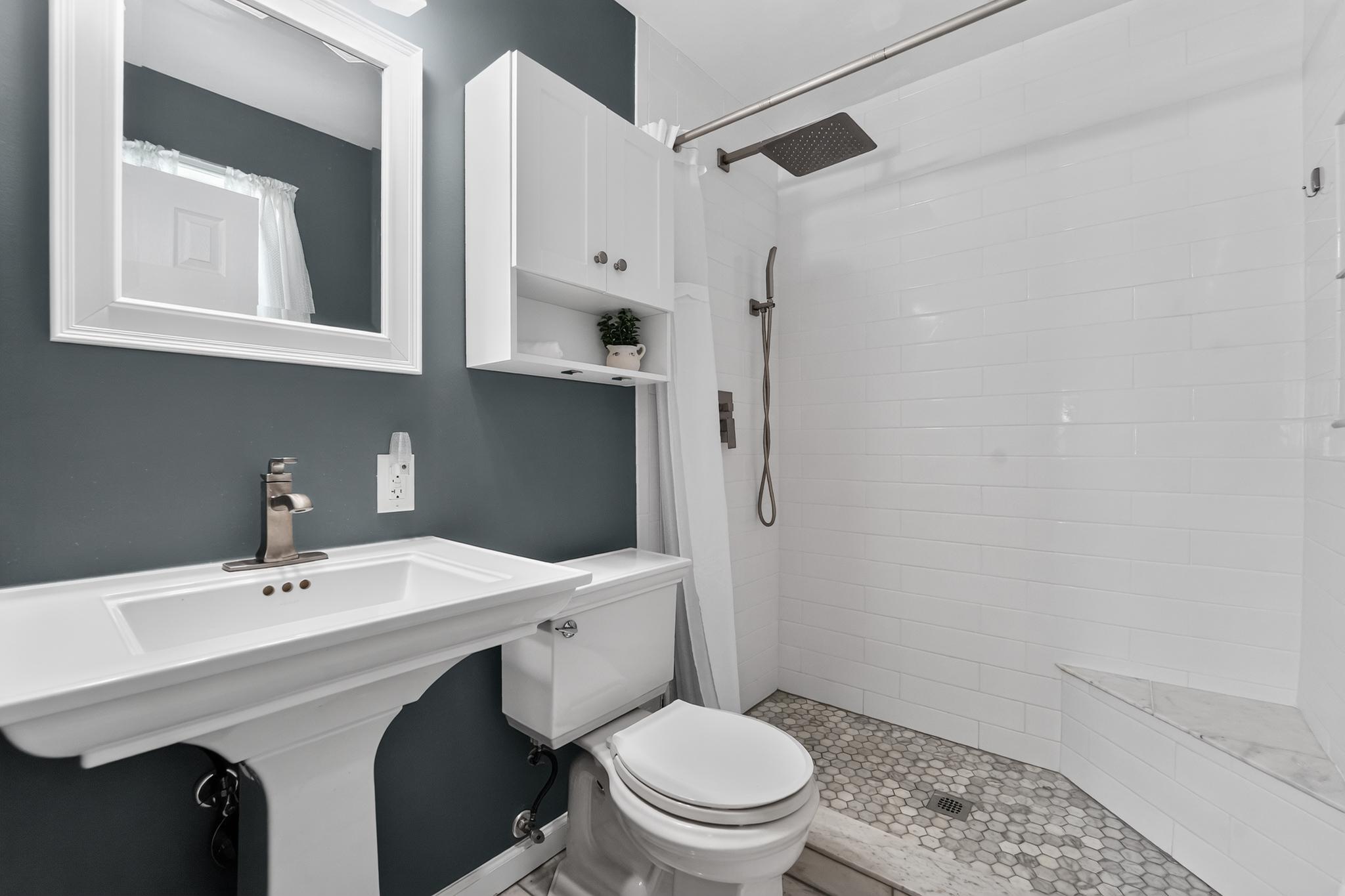 221 Atlanta Road Pasadena, MD 21122 - Photo 18 of 38 NEW Primary Bathroom