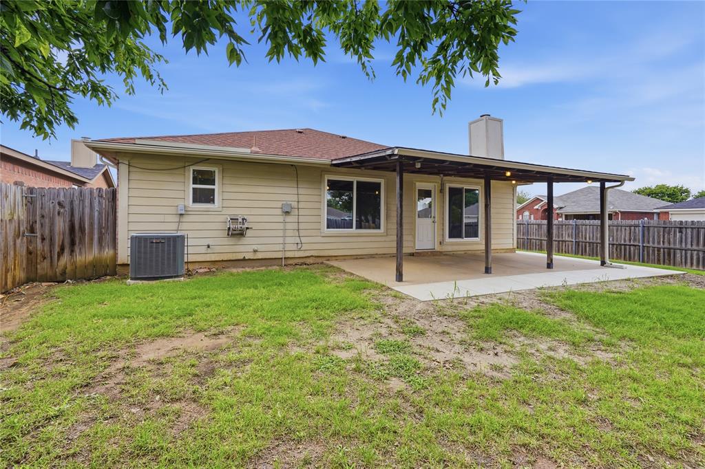 7101 Ranger Way Fort Worth, TX 76133 - Photo 19 of 22