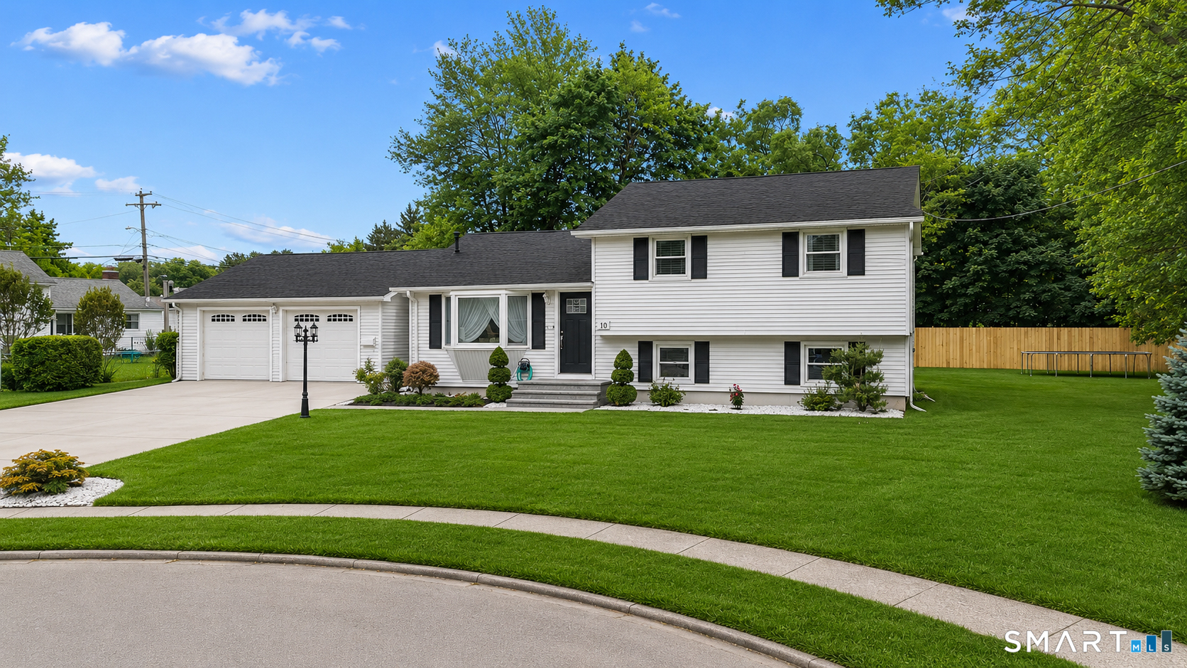 10 Riveredge Court Plainville, CT 06062 - Photo 4 of 40