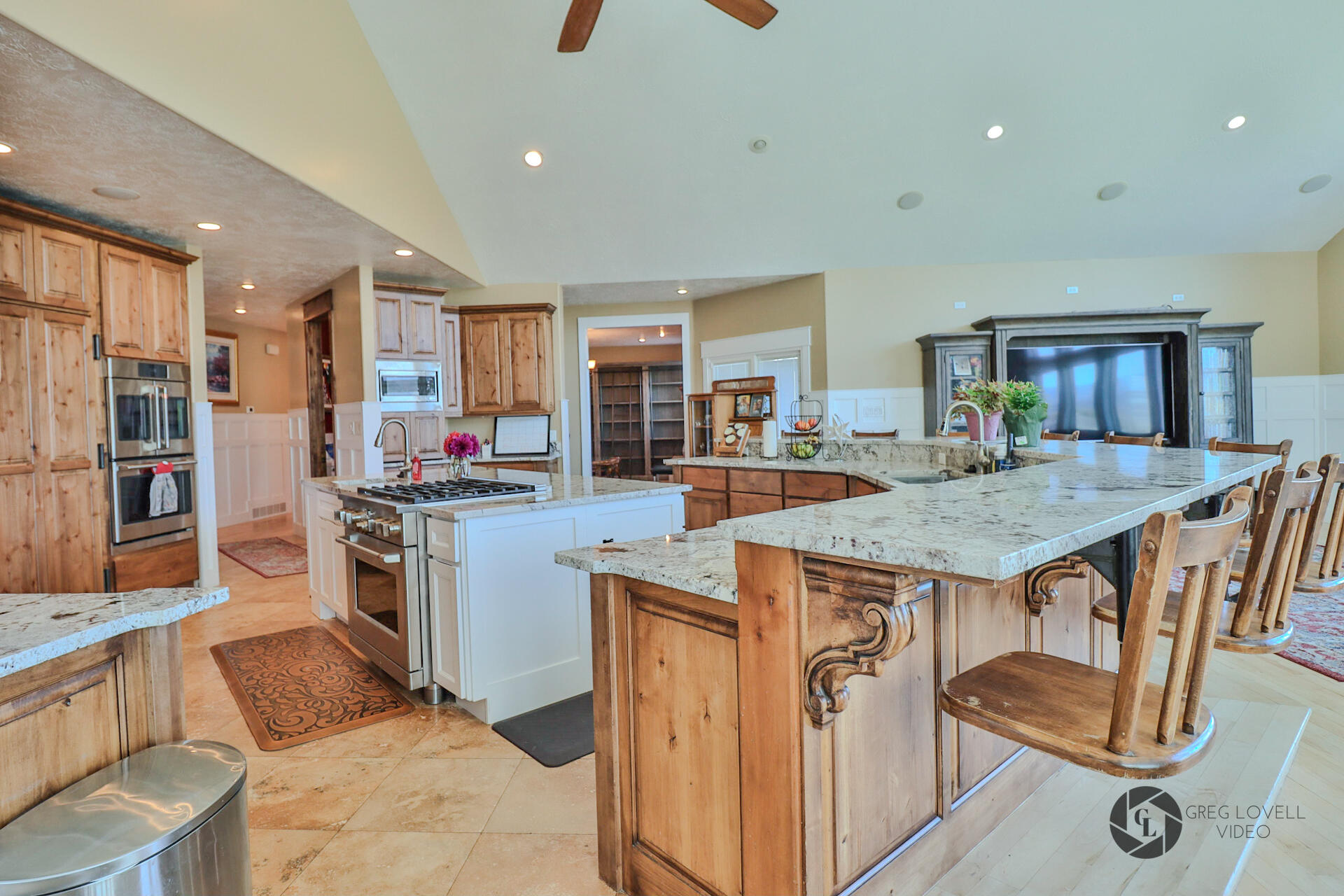 692 5020 North Enoch, UT 84721 - Photo 20 of 72 20 kitchen corner