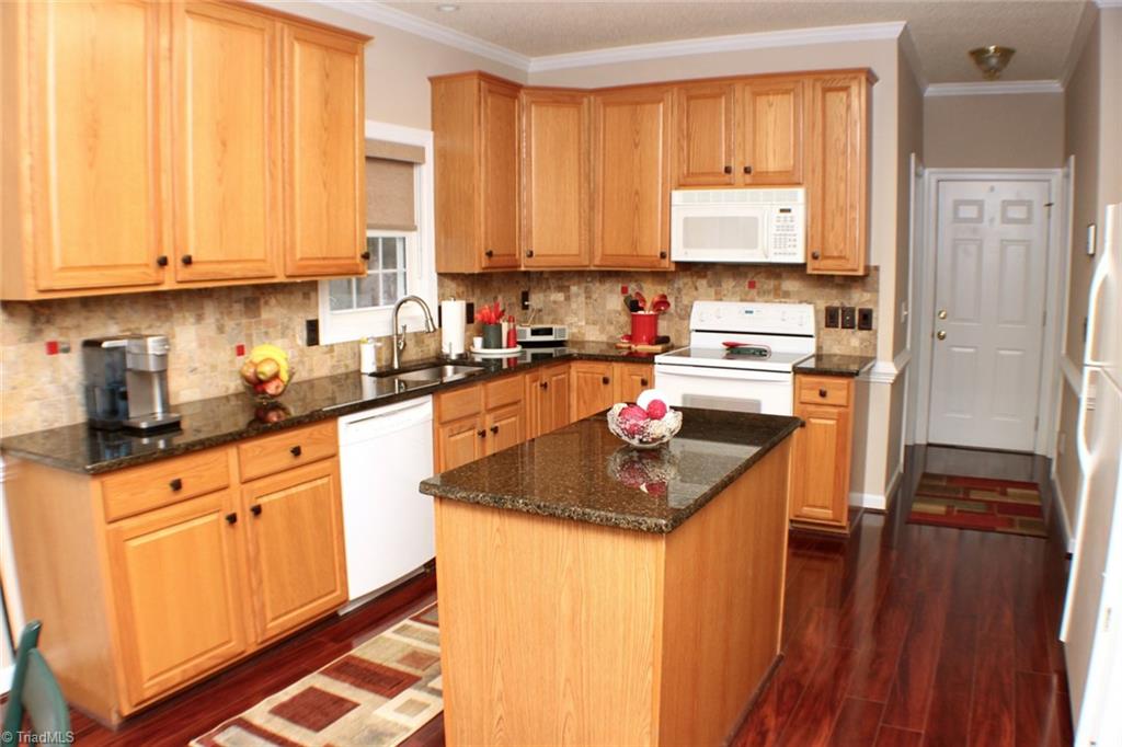 606 Old Farm Road Graham, NC 27253 - Photo 3 of 27 Gallery Image 3