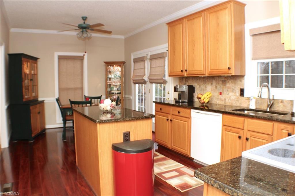 606 Old Farm Road Graham, NC 27253 - Photo 4 of 27 Gallery Image 4