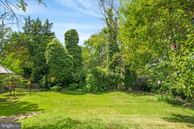 $3,200 | 12608 Farnell Drive, Silver Spring, MD 20906