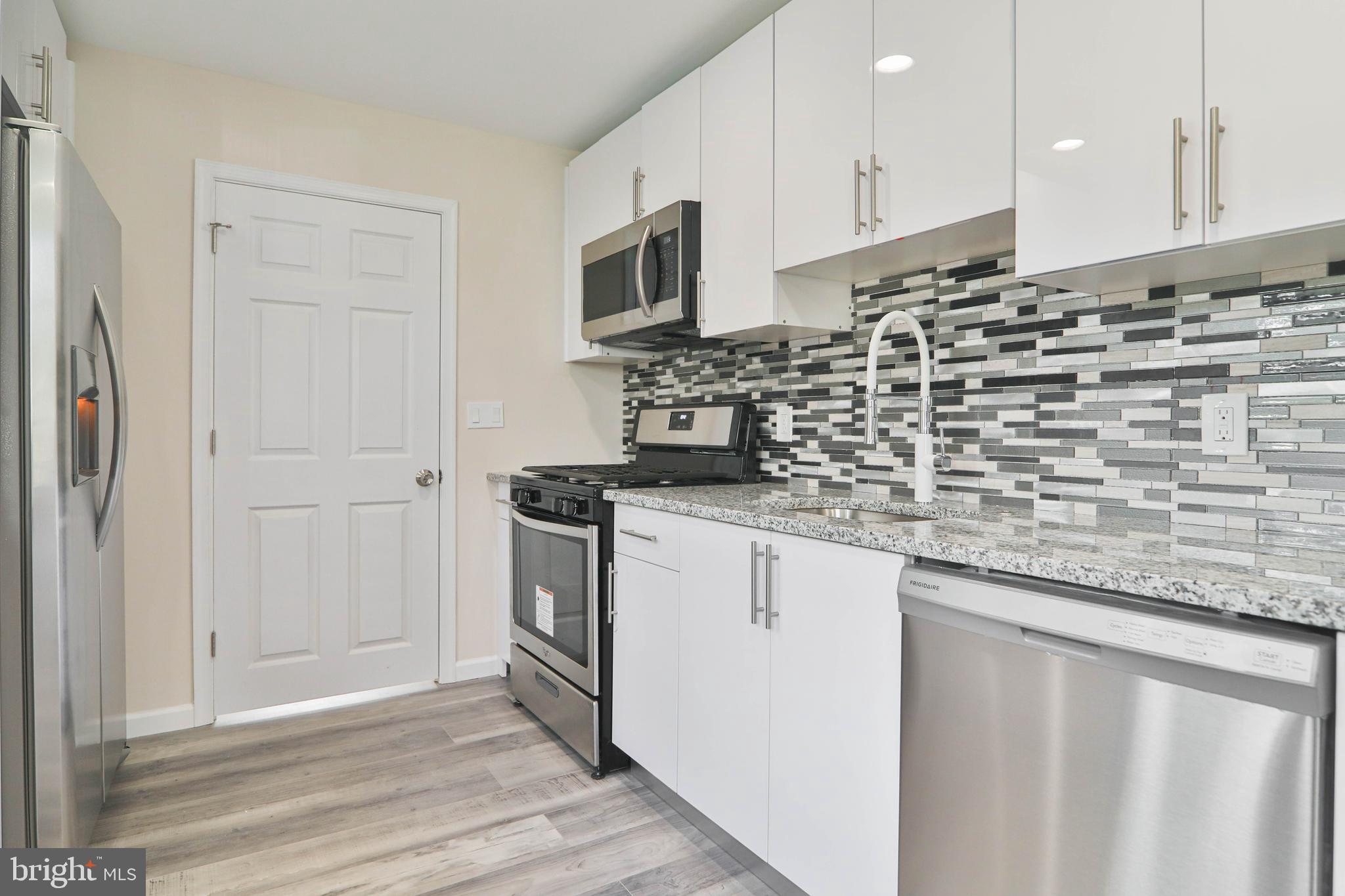 569 Elbridge Road Morrisville, PA 19067 - Photo 3 of 20 Gallery Image 3