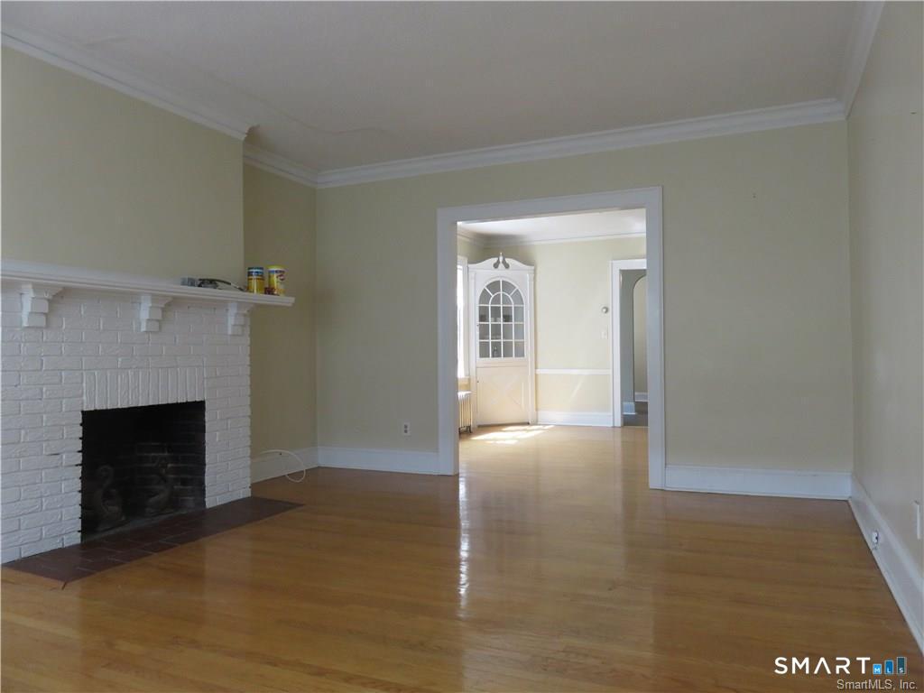 139 Ardmore Road West Hartford, CT 06119 - Photo 2 of 16