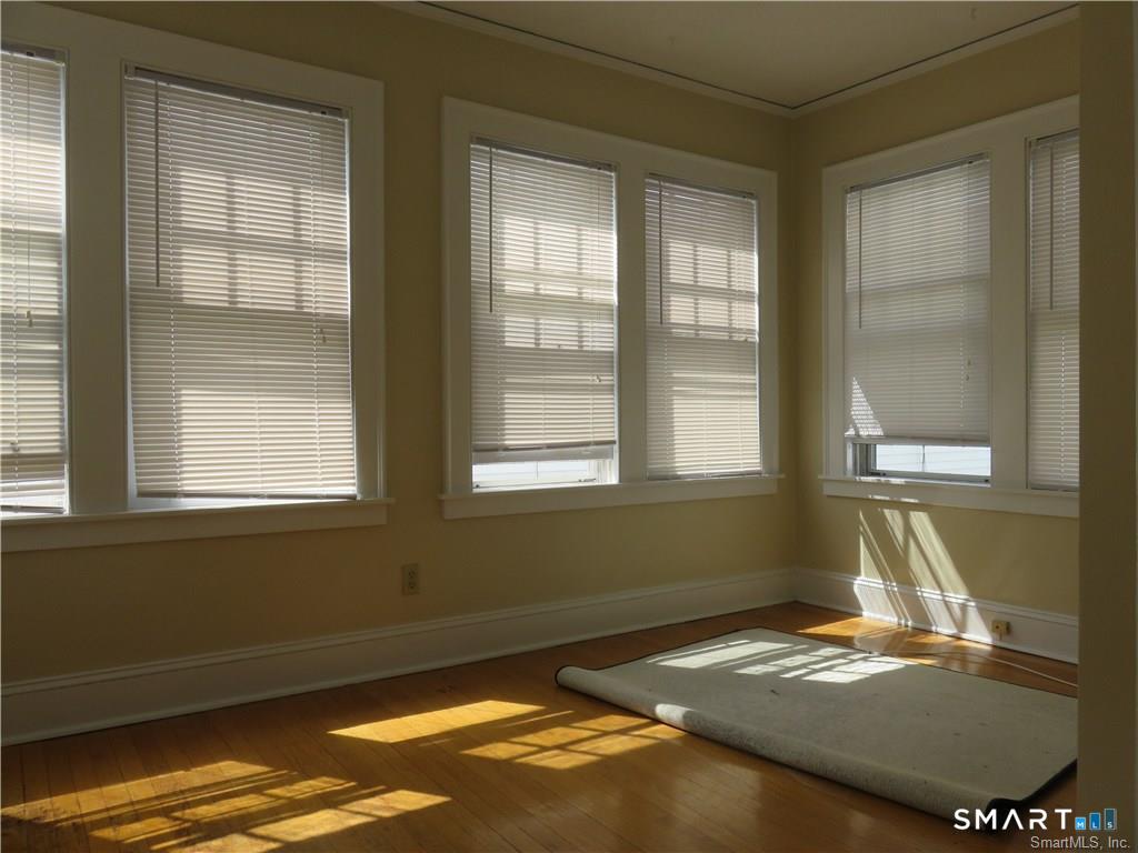 139 Ardmore Road West Hartford, CT 06119 - Photo 6 of 16