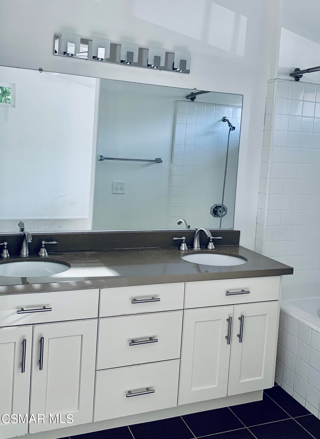 468 Pavarotti Drive Oak Park, CA 91377 - Photo 12 of 15