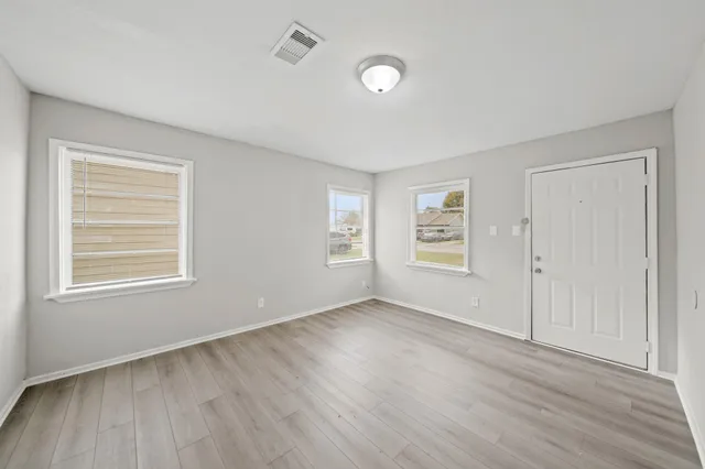 $1,375 | 1417 Jennifer Lane, Jacinto City, TX 77029