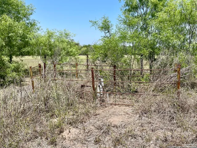 $129,900 | Tract 2 West King Lane, Normanna, TX 78142